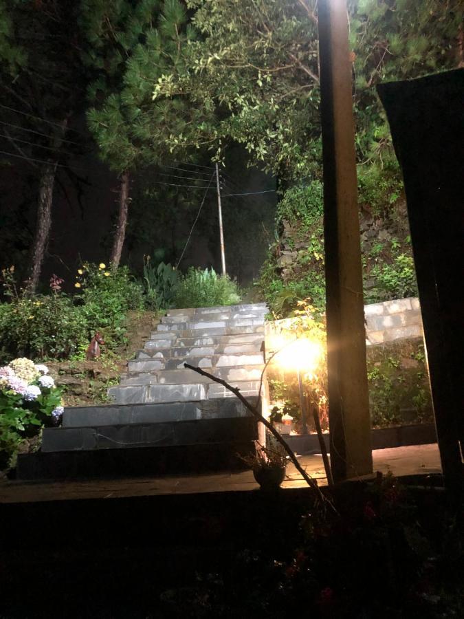 Bed and Breakfast The Westberry 50Mtrs Offroading And 50 Mtrs Nature Path Шимла Экстерьер фото